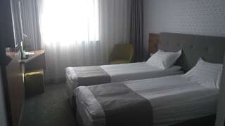 Отель Abton Hotel Лодзь Двухместный номер с 2 отдельными кроватями-1